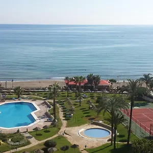 https://torremolinos-carihuela-1-linea-playa.1costadelsol.com